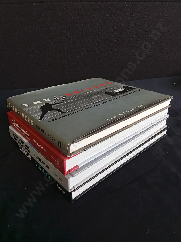 4 NEW ZEALAND CAR BOOKS Image 1++