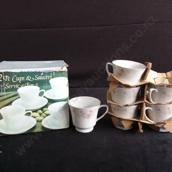 VINTAGE CECILIA 12PC CUP AND SAUCER SET BOXED