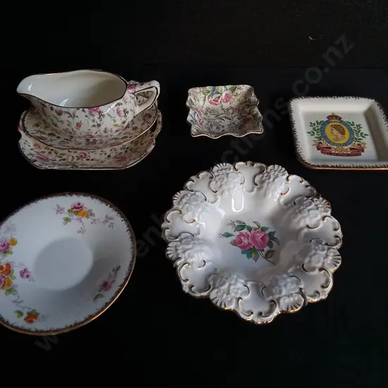 6 PIECES VINTAGE CHINA ITEMS
