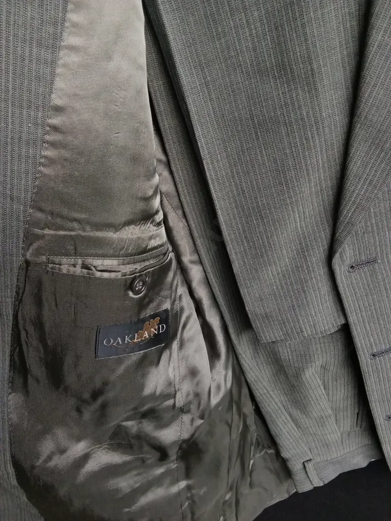 WOOL OAKLAND SUIT, TROUSERS AND JACKET, TROUSERS SIZE 34 Image 1++