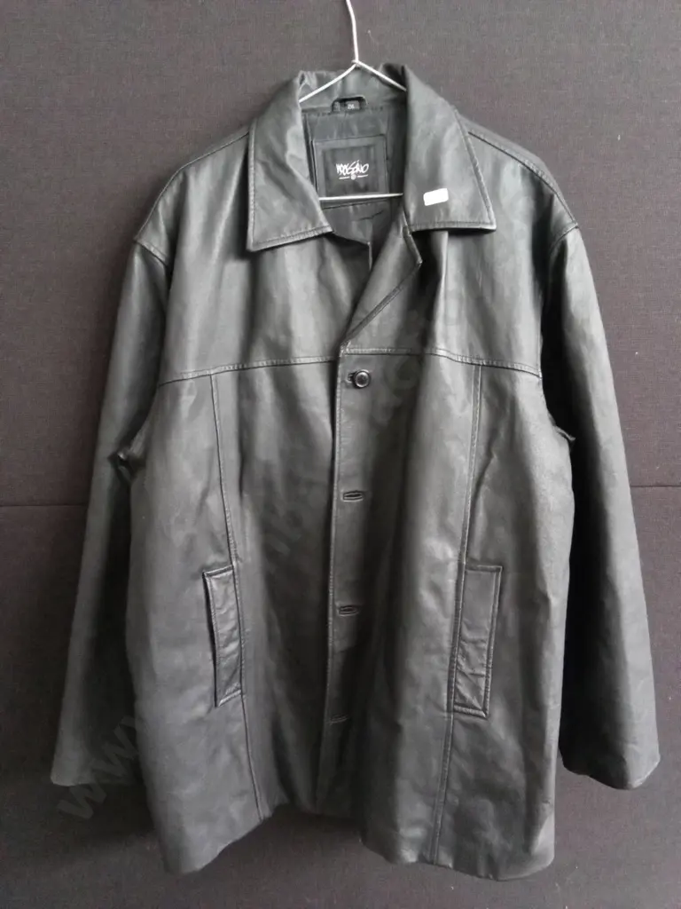 MOSSIMO GENUINE LEATHER JACKET SIZE 2XL Image 1++