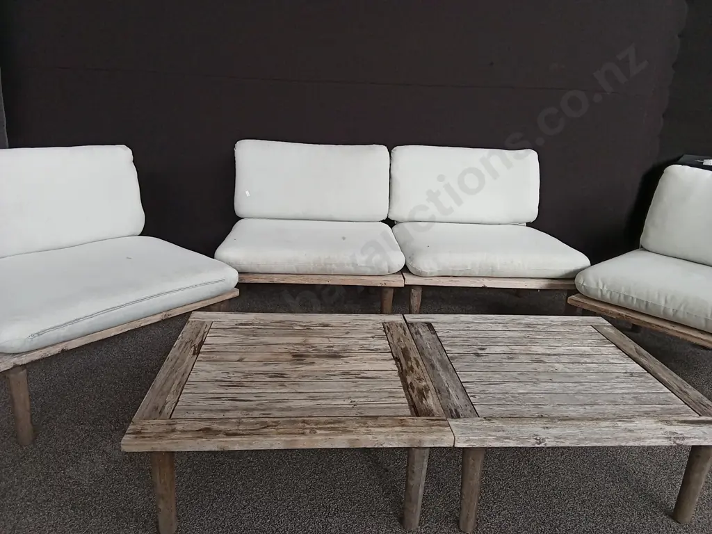 6 PIECES OUTDOOR FURNITURE, 4 CHAIRS AND 2 TABLES, TABLE H 30 CM X W 70 CM, CHAIR W 80 CM X D 70 CM X H 75 CM Image 1++