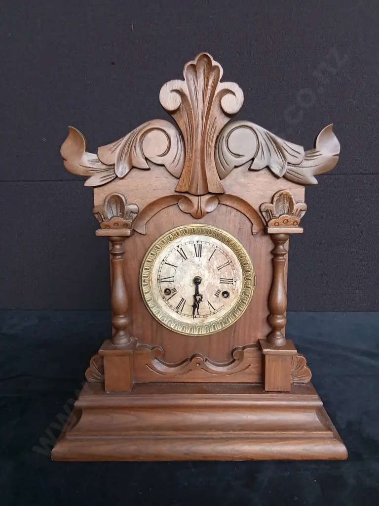 ANTIQUE MANTEL CLOCK Image 1++