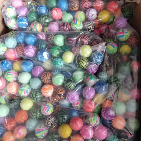 BOX OF BOUNCY BALLS FOR VENDING MACHINE