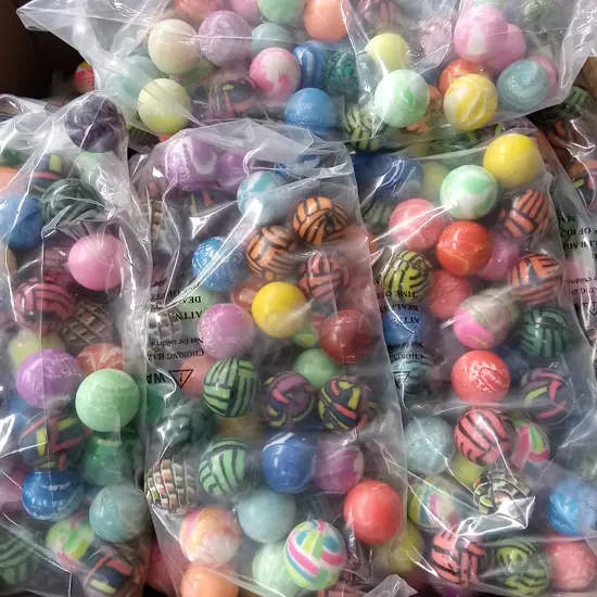 BOX OF BOUNCY BALLS FOR VENDING MACHINE