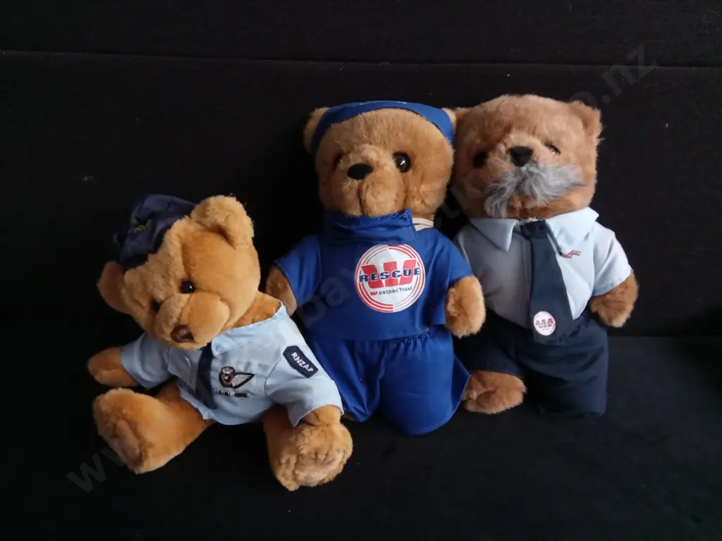 3 AUCKLAND RESCUE HELICOPTER TRUST TEDDY BEARS Image 1++