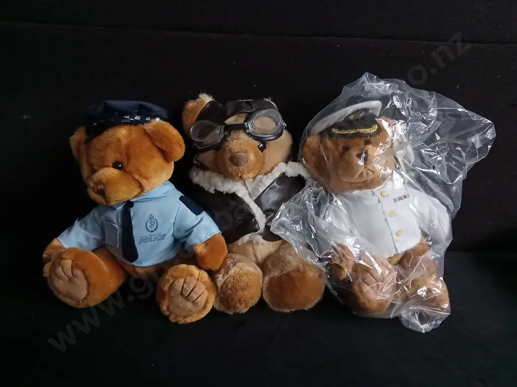 3 SERVICE UNIFORM TEDDY BEARS, ONE PACKAGED Image 1++
