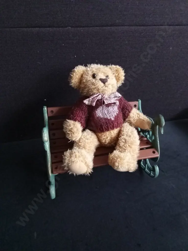 VINTAGE TEDDY BEAR WITH MINIATURE BENCH Image 1++