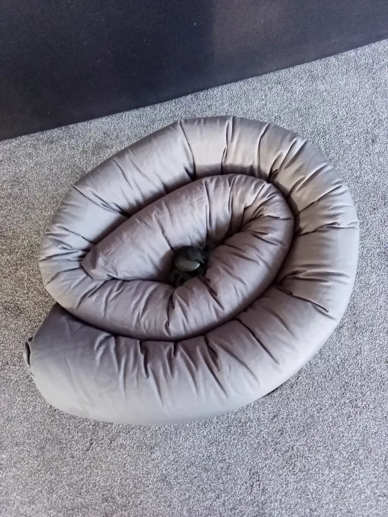 TORPEDO INFLATABLE CAMPING MATRESS Image 1++