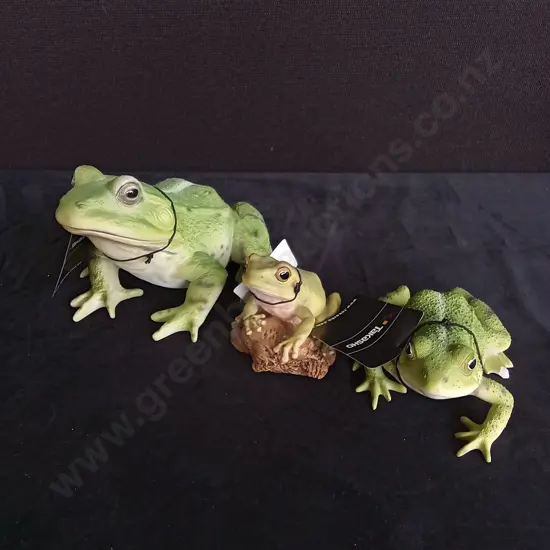 3 TAKASHO FROG FIGURINES