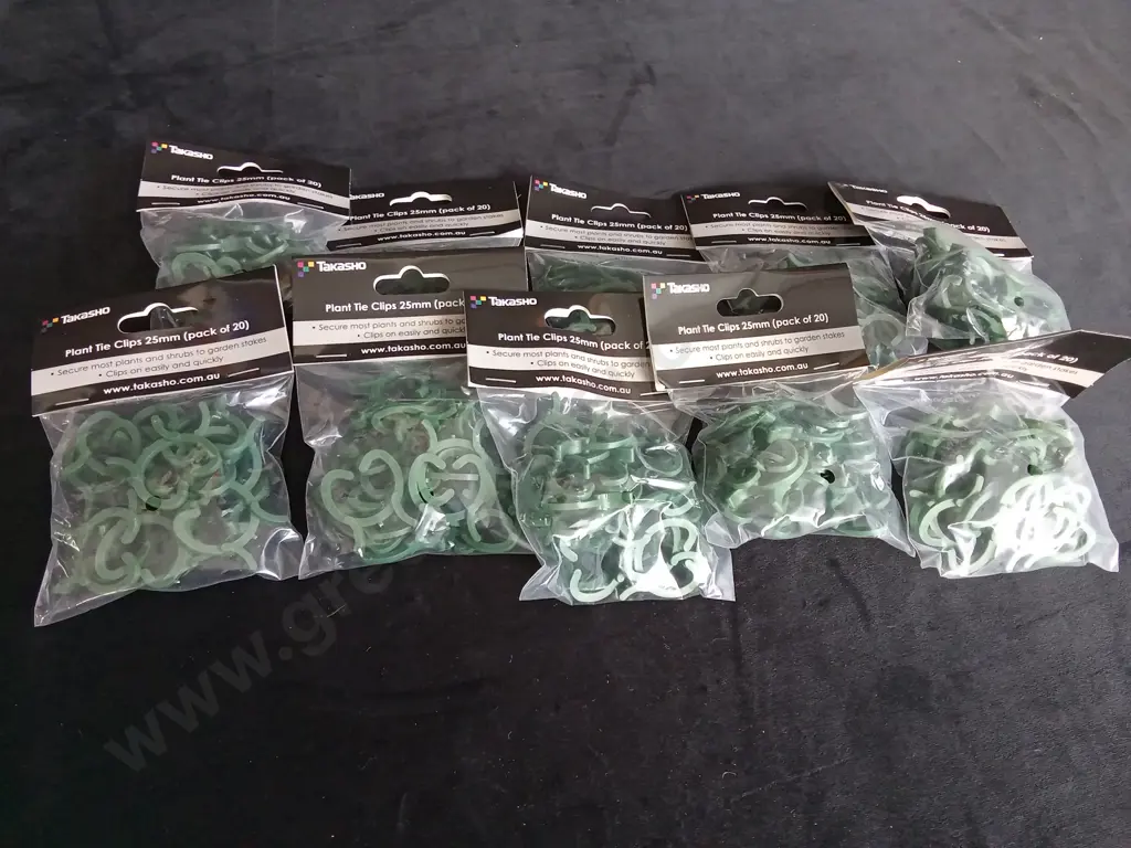 10 PACKETS OF BRAND NEW TAKASHO PLANT TIE CLIPS Image 1++