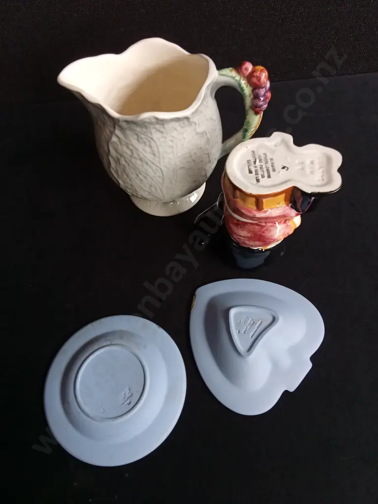 4 PIECES POTTERY, WEDWOOD BLUE JASPERWARE, FOXGLOVE PITCHER, AND CHARACTER JUG Image 1++