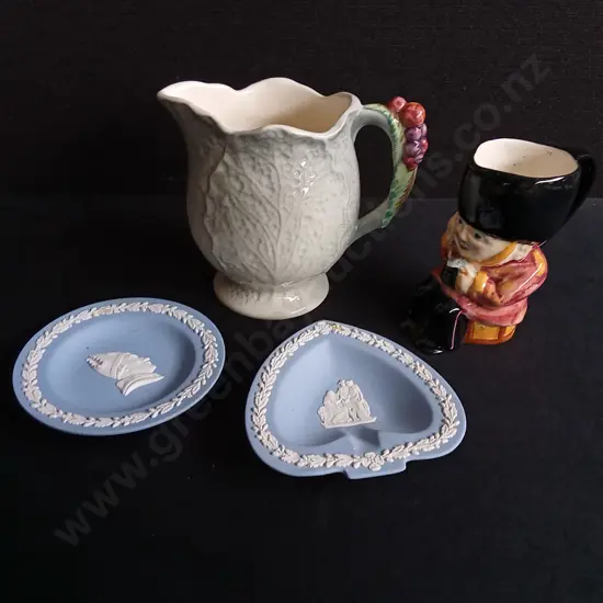 4 PIECES POTTERY, WEDWOOD BLUE JASPERWARE, FOXGLOVE PITCHER, AND CHARACTER JUG