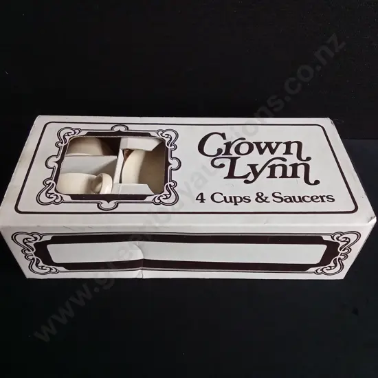 VINTAGE CROWN LYNN CUPS AND SAUCERS SET, BOXED