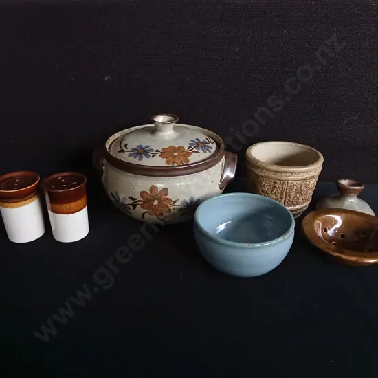 COLLECTION OF 70S STUDIO POTTERY KITCHENWARE
