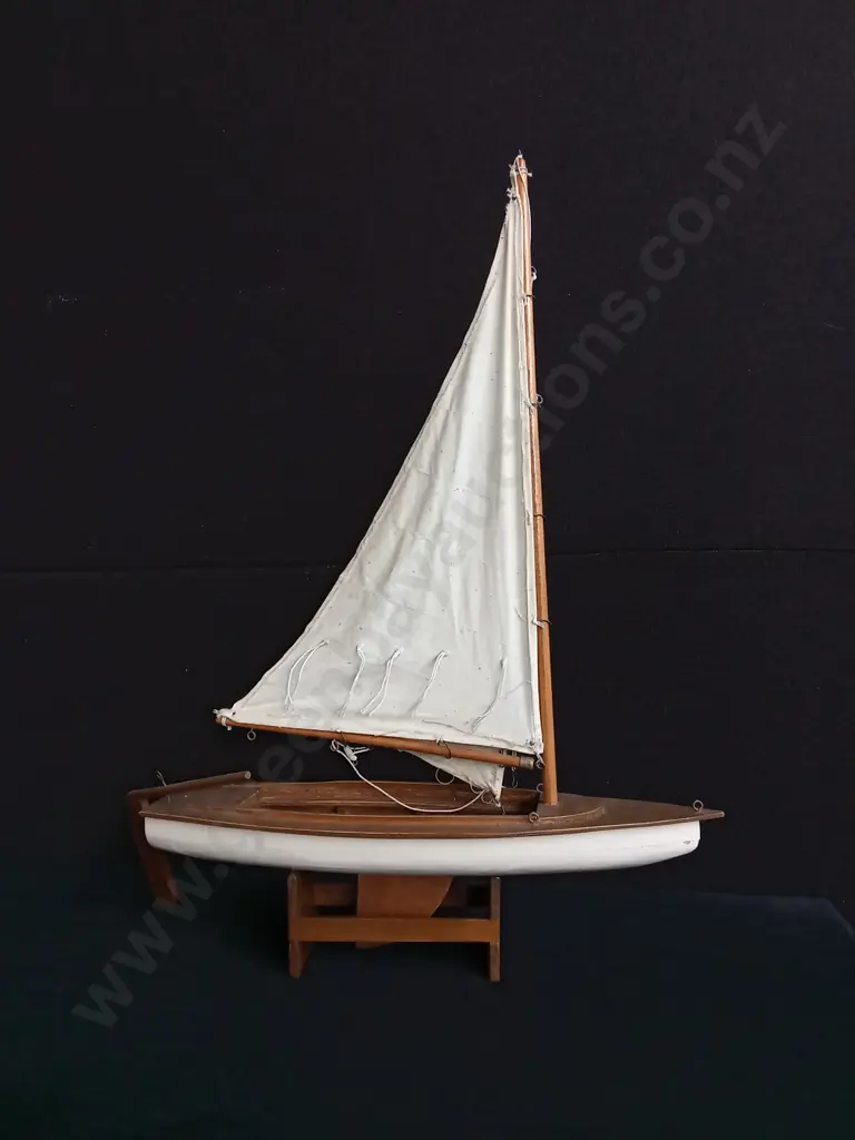 VINTAGE WOODEN SAILBOAT MODEL H 63 CM Image 1++