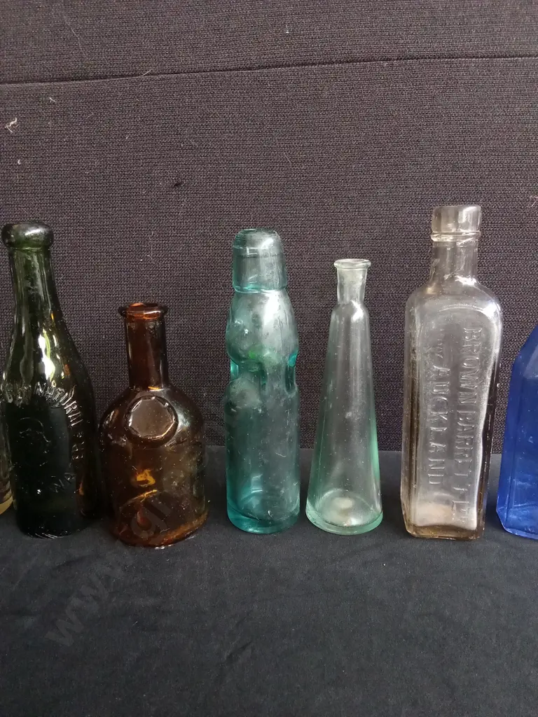 COLLECTION OF 10 ANTIQUE GLASS BOTTLES Image 1++