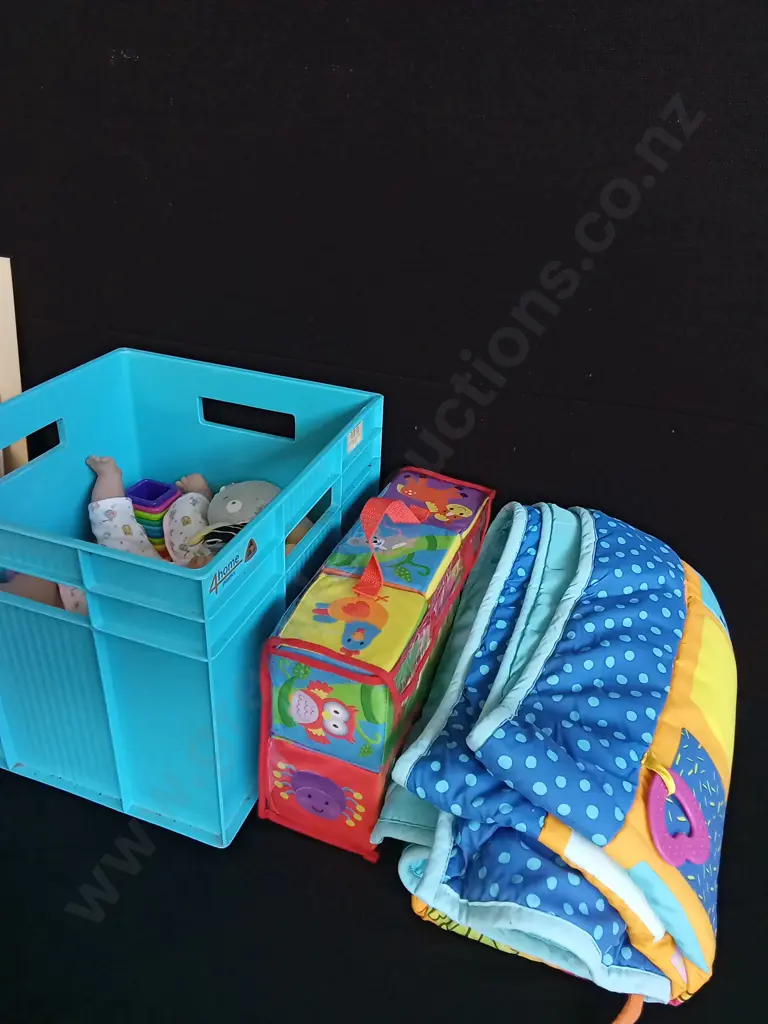 LOT OF BABY ITEMS Image 1++