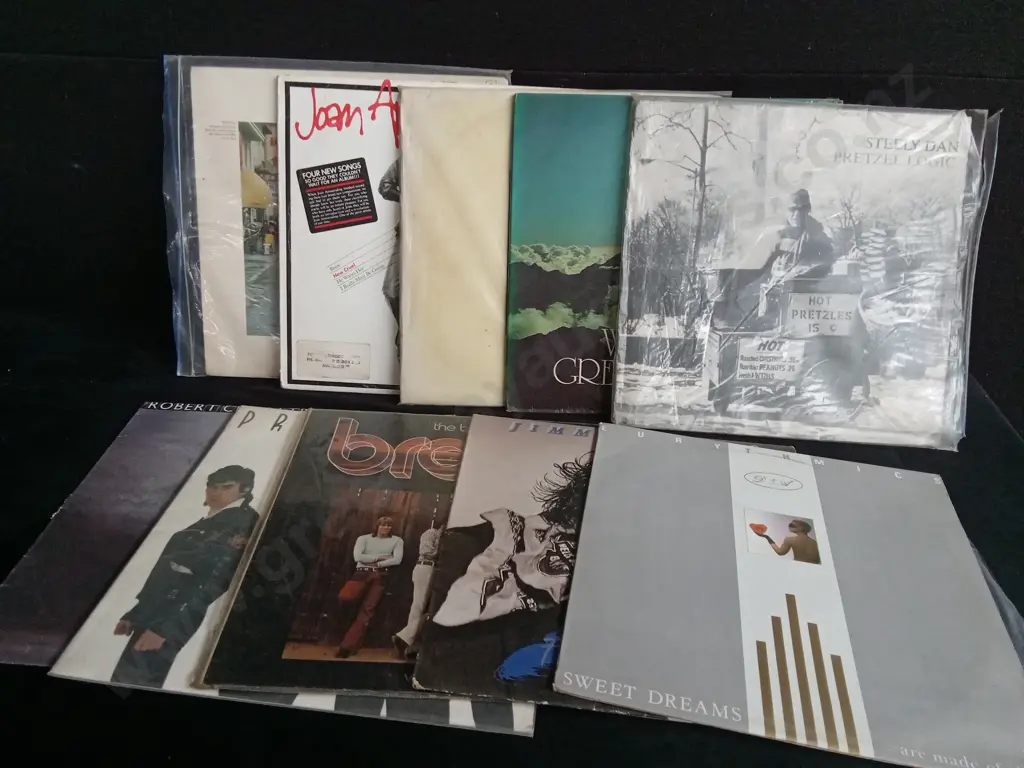 MIX OF 10 VINTAGE RECORDS Image 1++
