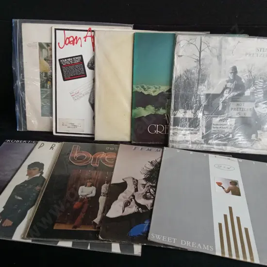 MIX OF 10 VINTAGE RECORDS