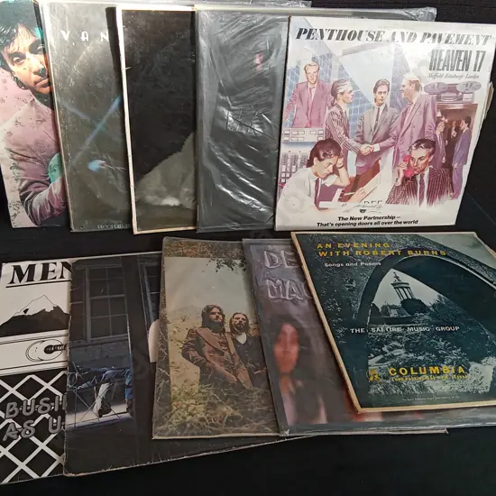 MIX OF 10 VINTAGE RECORDS