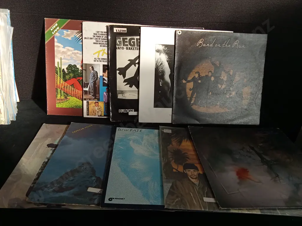 MIX OF 10 VINTAGE RECORDS Image 1++