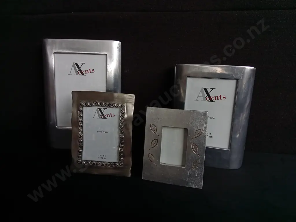4 PIECES METALLIC SILVER COLOURED PICTURE FRAMES Image 1++
