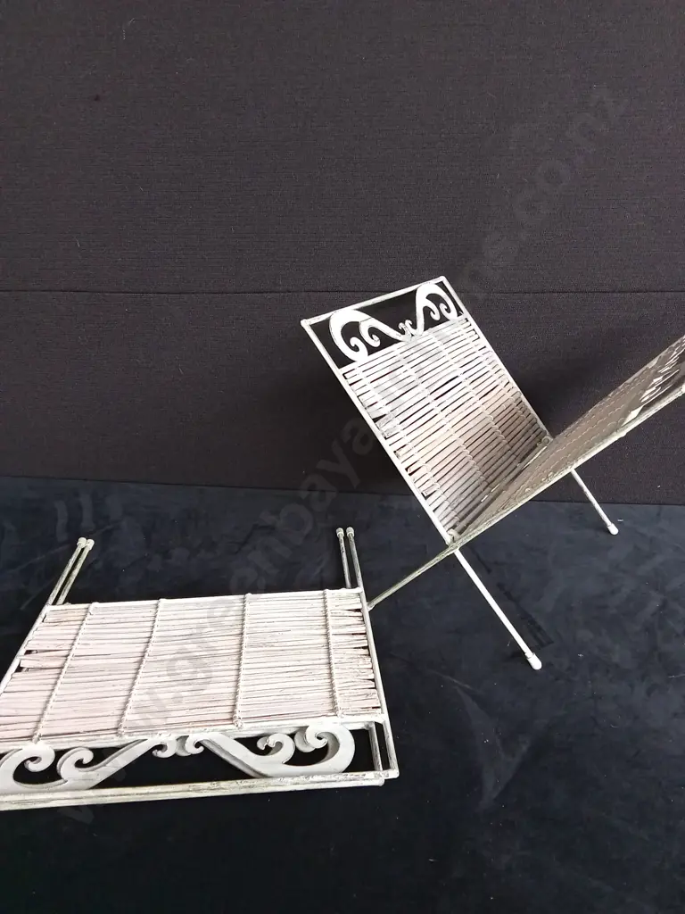 2 VINTAGE MAGAZINE STANDS Image 1++