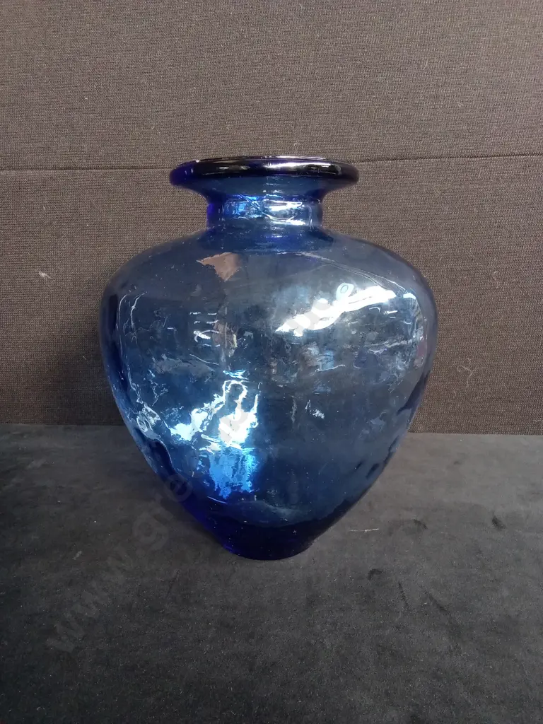 VINTAGE HAND BLOWN COBALT BLUE GLASS VASE H 26.5 CM Image 1++