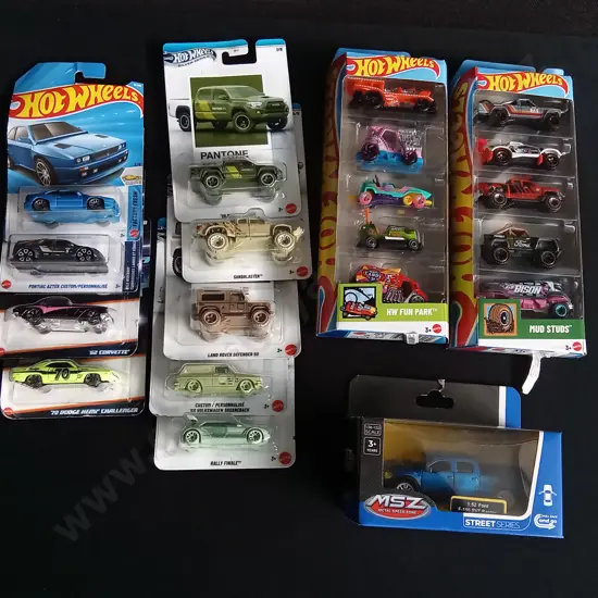 BRAND NEW TOY CARS, PACKAGED