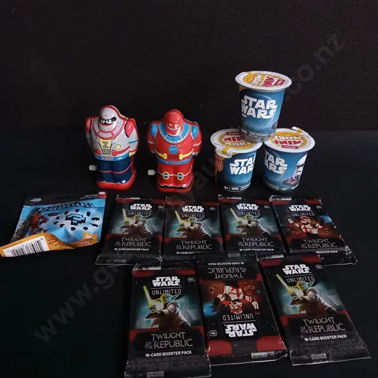 MIX OF TOYS AND STAR WARS TRADING CARDS