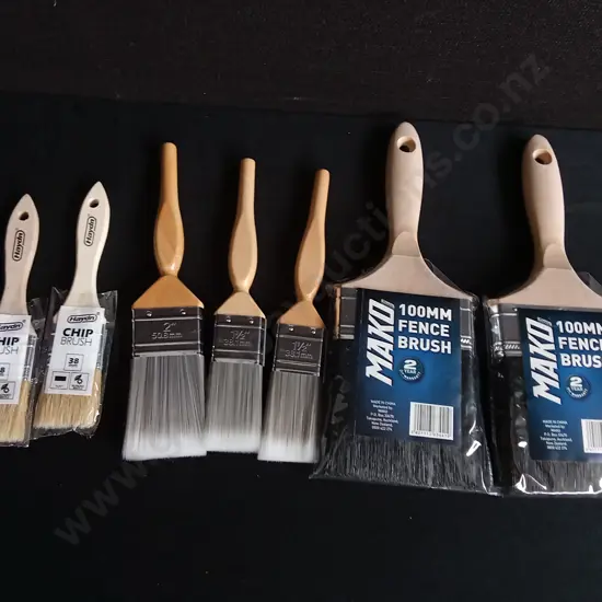 7 PIECES BRAND NEW PAINTBRUSHES
