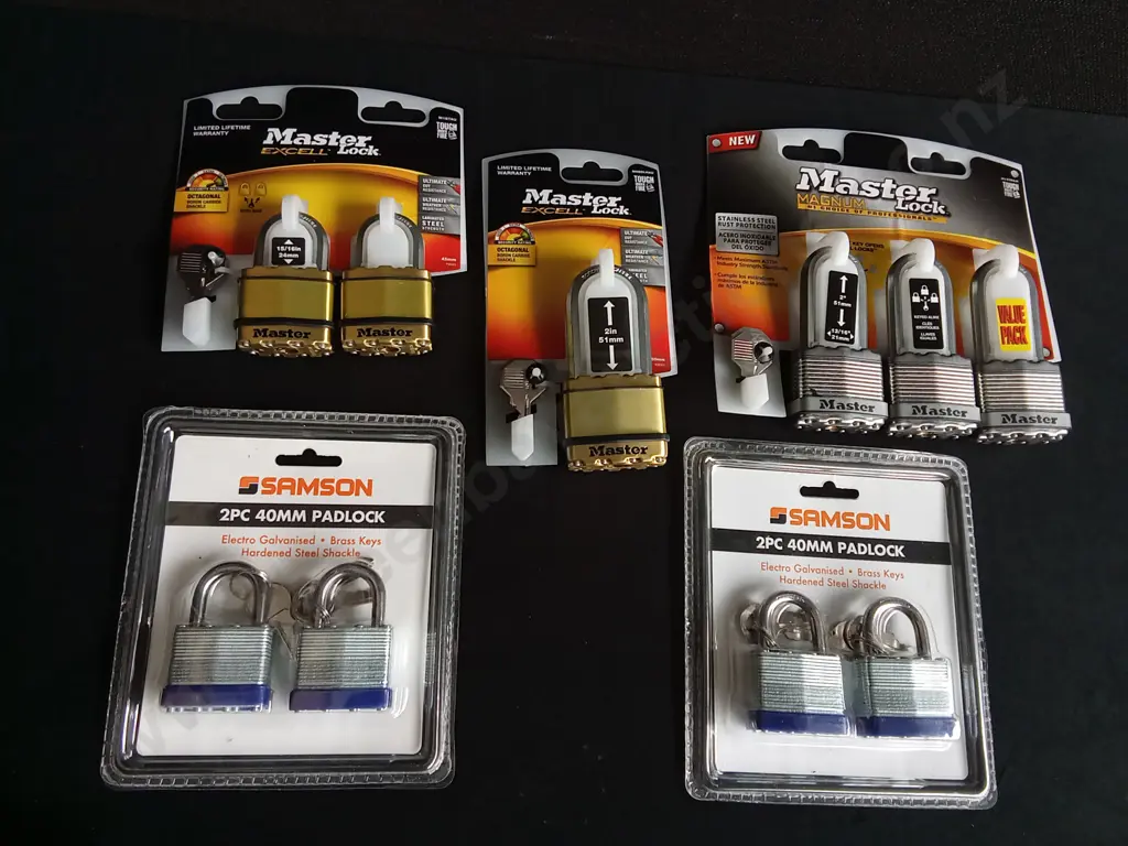 5 PACKS OF BRAND NEW PADLOCKS Image 1++