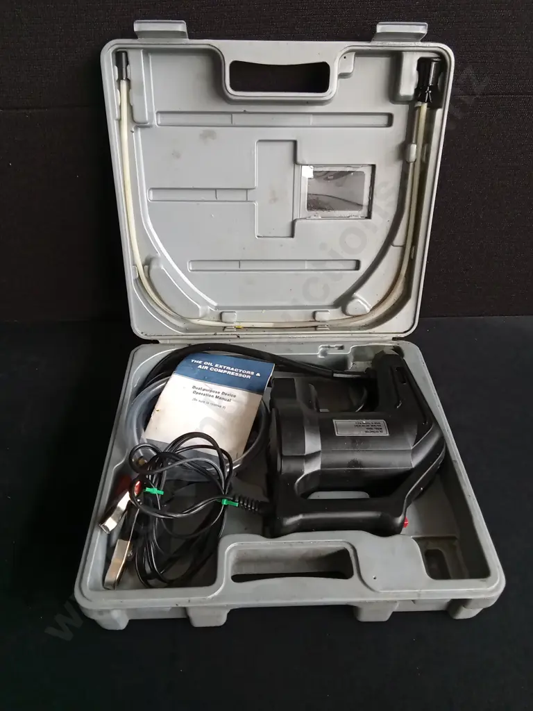 OIL EXTRACTOR AND AIR COMPRESSOR IN CASE Image 1++