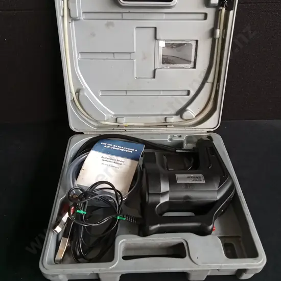 OIL EXTRACTOR AND AIR COMPRESSOR IN CASE