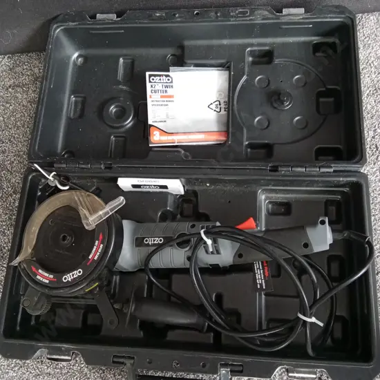 OZITO X2 TWIN CUTTER