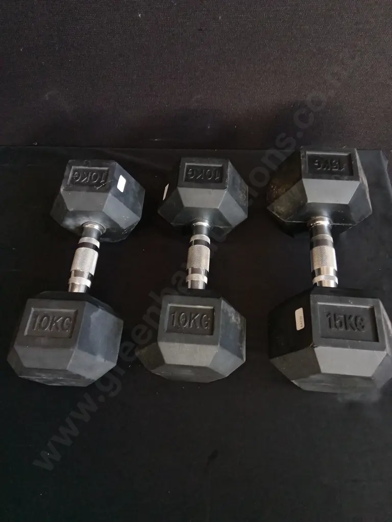 3 DUMBBELLS, 10 KGS AND 15 KGS Image 1++