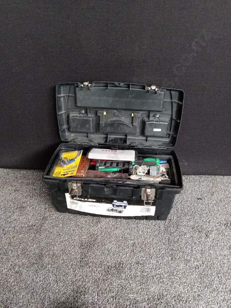 TOOLBOX AND CONTENTS Image 1++