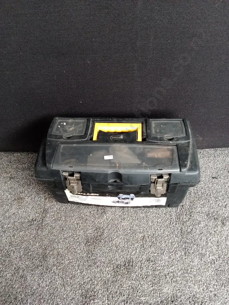 TOOLBOX AND CONTENTS Image 1++
