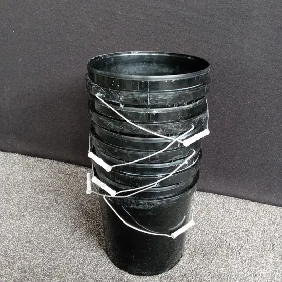 5 PLASTIC BUCKETS