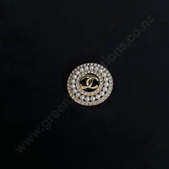 GOLD TONED BROOCH