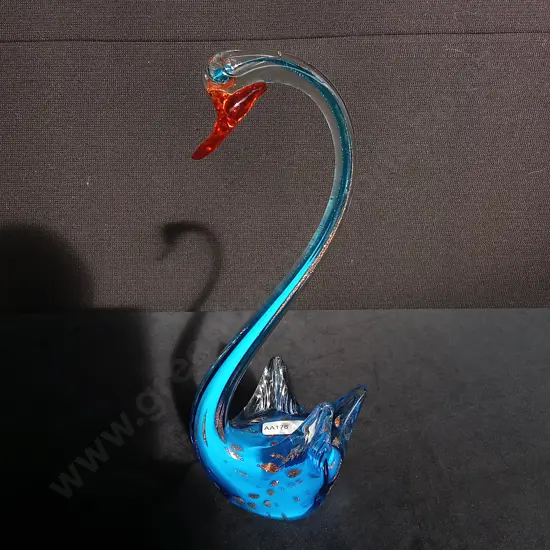VINTAGE MURANO-STYLE GLASS SWAN