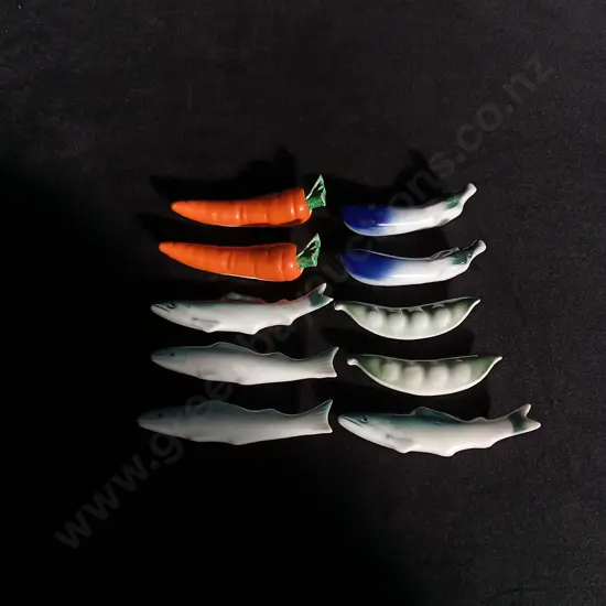 SET OF 10 HAND PAINTED JAPANESE PORCELAIN CHOPSTICK RESTS