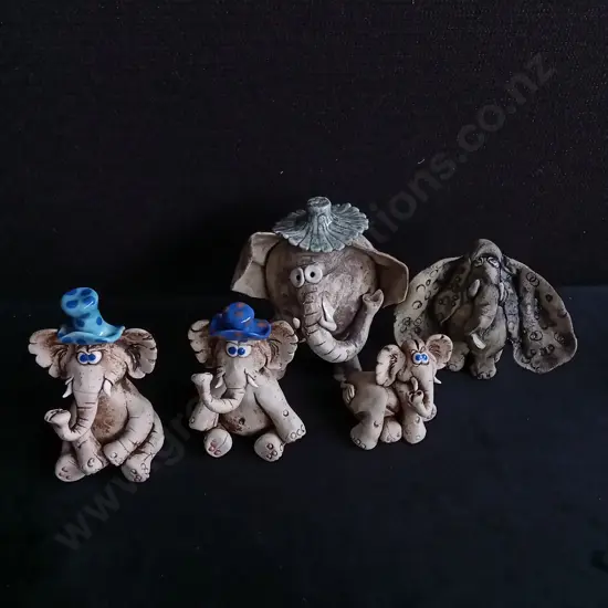 5 CERAMIC ELEPHANT SCULPTURES TALLEST H 10 CM