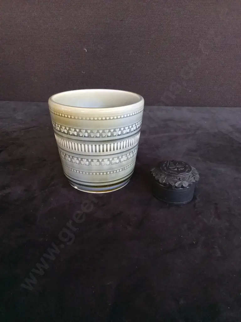 2 DECORATIVE ITEMS MADE IN IRELAND TALLEST H10CM Image 1++