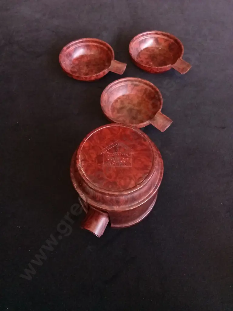 VINTAGE STACKABLE BAKELITE ASHTRAY SET, ART DECO DESIGN Image 1++