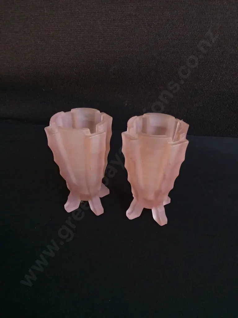 PAIR OF ART DECO BAGLEY & CO. FROSTED PINK GLASS "BAMBOO" VASES, H 10 CM Image 1++
