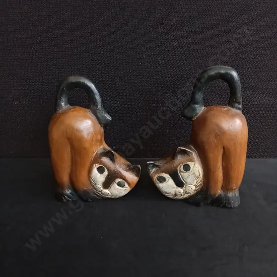 PAIR OF HANDMADE CARVED WOODEN CAT FIGURES, H 16.5 CM