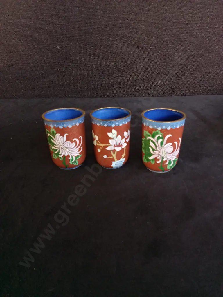3 VINTAGE CHINESE CLOISONNÉ ENAMEL BEAKERS APPROX H7CM Image 1++
