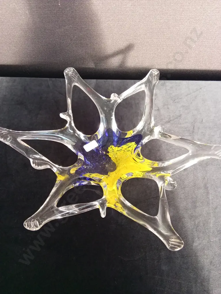 VINTAGE HAND BLOWN ART GLASS BOWL Image 1++
